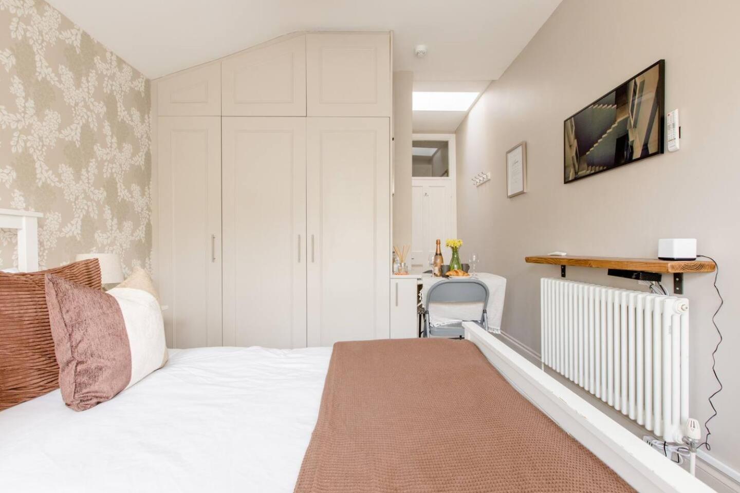 Clapham - Kingsize Bed - En-suite - Quiet With Garden Views - Ferienhaus *